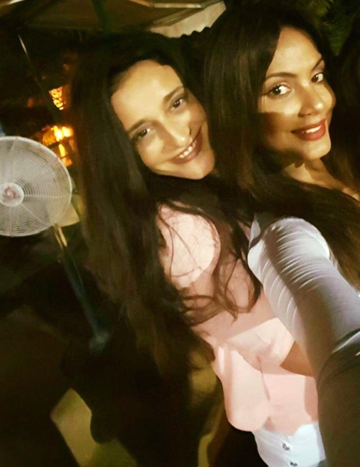 B'day Special: Neetu Chandra Rare & Unseen Personal Real Life Photos