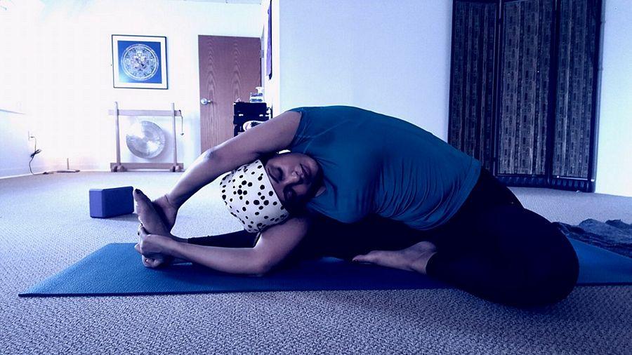 B'day Special: Neetu Chandra Rare & Unseen Personal Real Life Photos