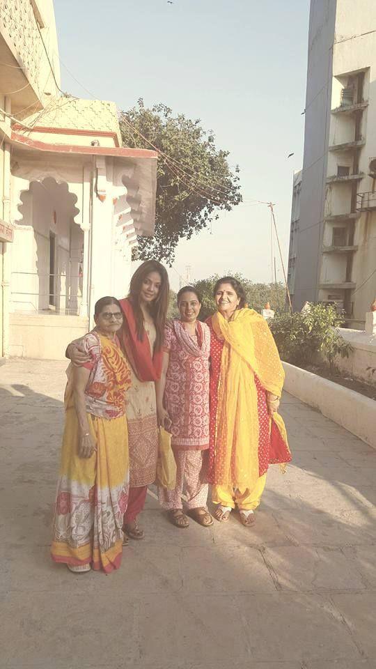 B'day Special: Neetu Chandra Rare & Unseen Personal Real Life Photos