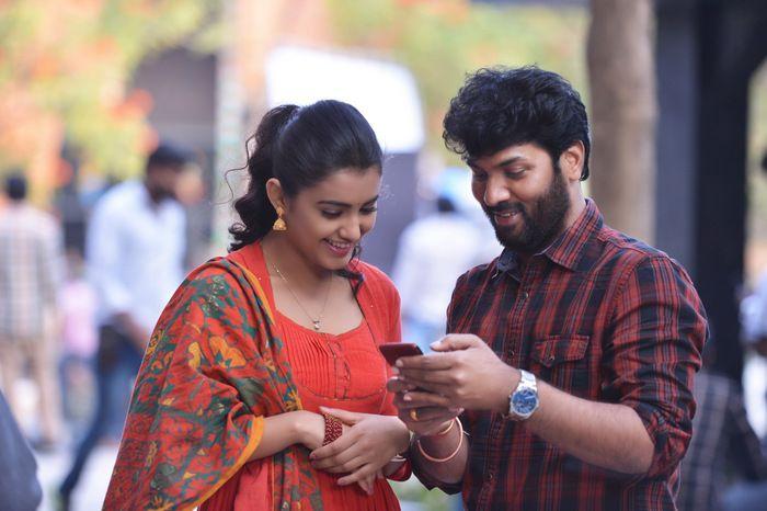 Nela Tickettu Telugu Movie Latest Working Stills