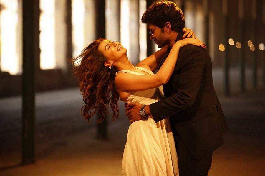 Neruppu Da Tamil Movie Latest Stills