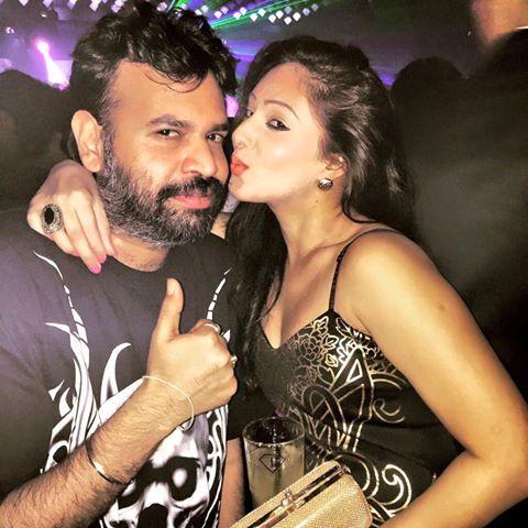 New Year's Special : See How Our Tamil Celebs Party Unseen Photos