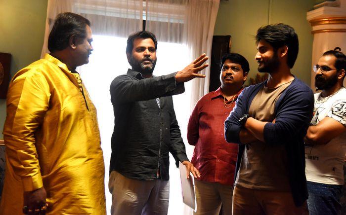 Next Nuvve Movie Latest Working Stills & Posters