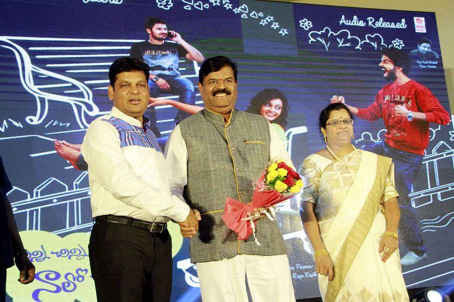 Nuvvu Evaro Nenu Evaro Stills And Wallpapers