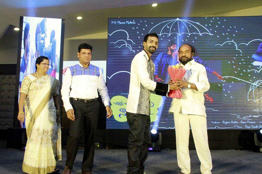 Nuvvu Evaro Nenu Evaro Stills And Wallpapers