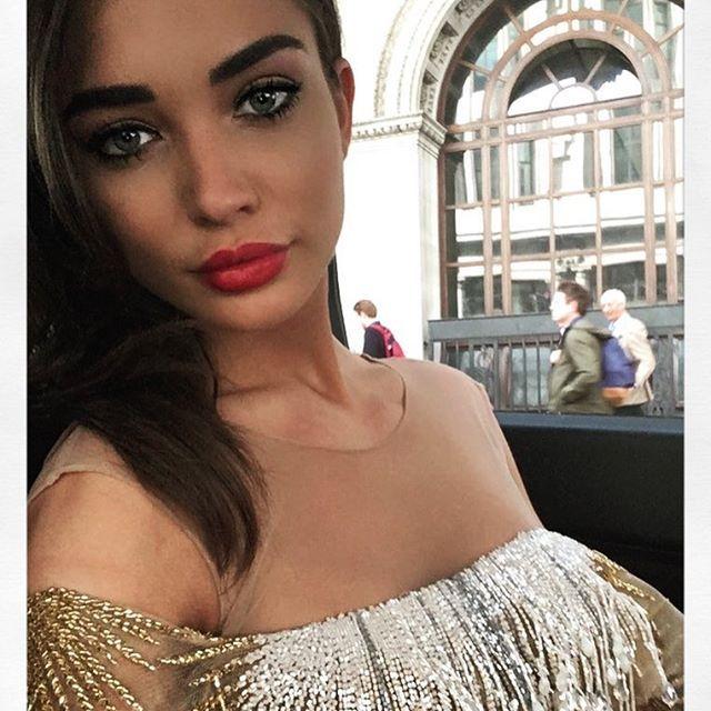 OMG! Amy Jackson's Private Photos Post On Instagram Goes Viral