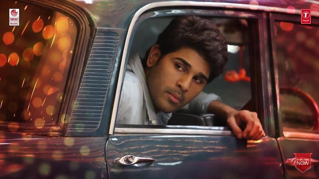 Okka Kshanam Movie Latest Stills & Posters