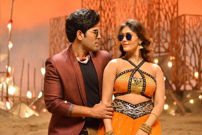 Okka Kshanam Movie Song Making Stills