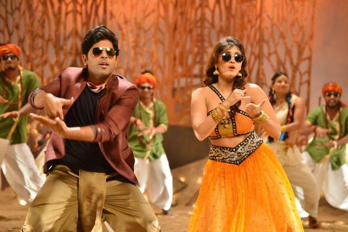 Okka Kshanam Movie Song Making Stills