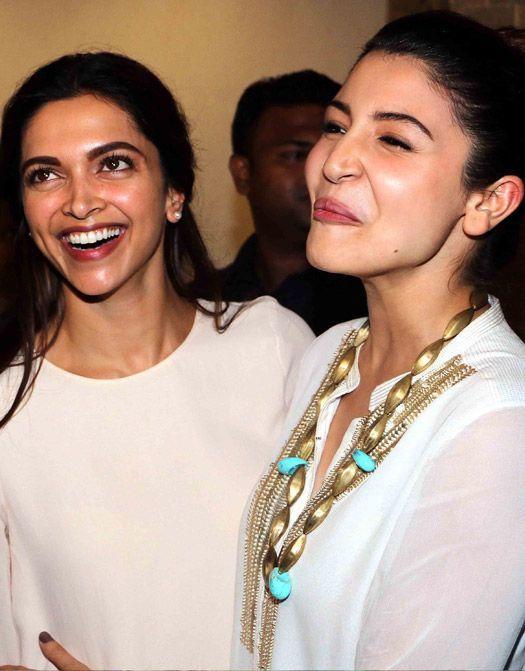 PHOTOS: Akward Expressions of Famous Bollywood Actors