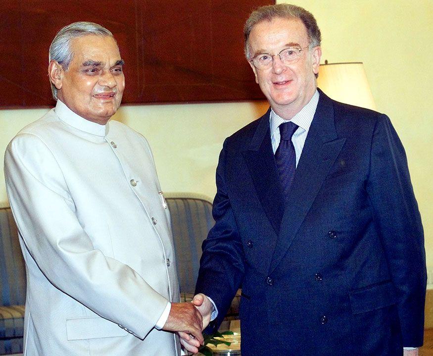PHOTOS: Ex-PM Atal Bihari Vajpayee With World Famous Personalities