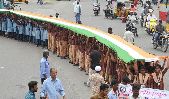 PHOTOS: India Gears Up to Celebrate 72nd Independence Day