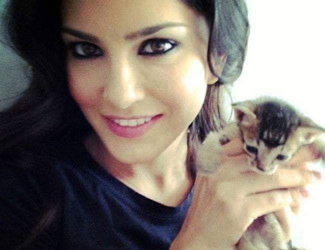 PHOTOS: Indian Celebrities With Their Super Adorable Pets