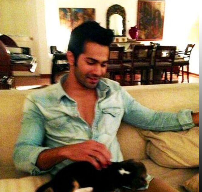 PHOTOS: Indian Celebrities With Their Super Adorable Pets