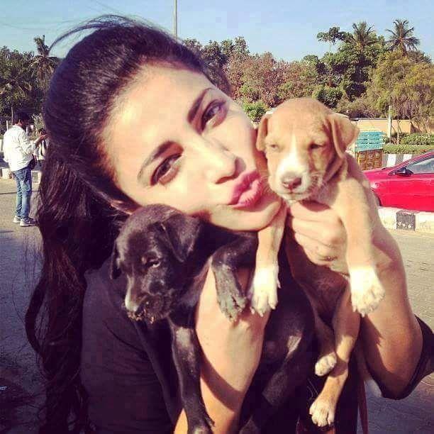 PHOTOS: Indian Celebrities With Their Super Adorable Pets