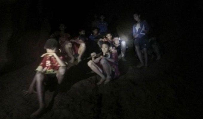 PHOTOS: Rescuers race to save soccer team trapped in Thai cave