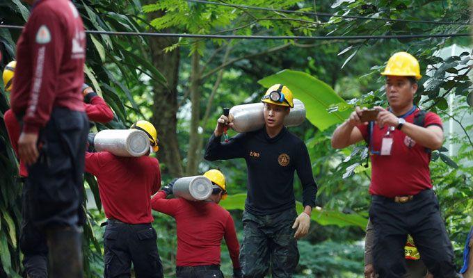 PHOTOS: Rescuers race to save soccer team trapped in Thai cave