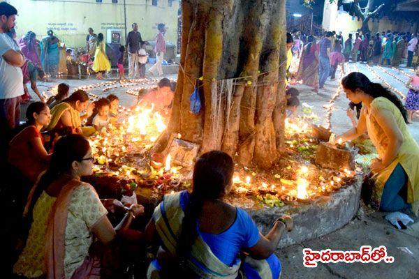 PHOTOS: Telugu Two States Celebrate Karthika Pournami