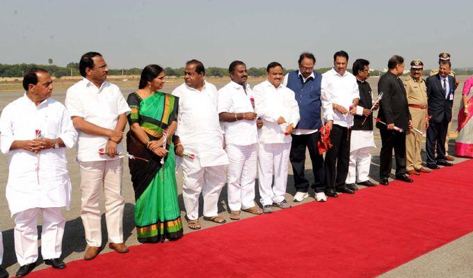 PM Modi inaugurates Hyderabad Metro Rail Photos