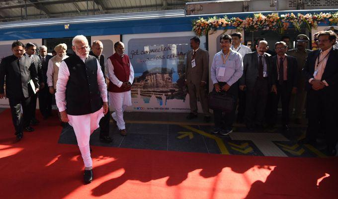 PM Modi inaugurates Hyderabad Metro Rail Photos