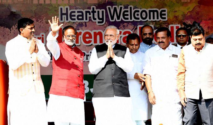 PM Modi inaugurates Hyderabad Metro Rail Photos