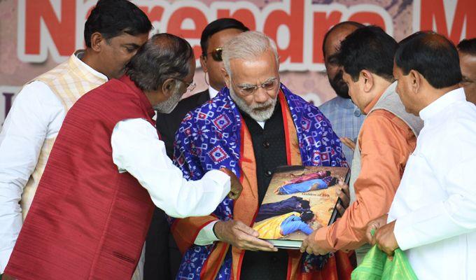 PM Modi inaugurates Hyderabad Metro Rail Photos