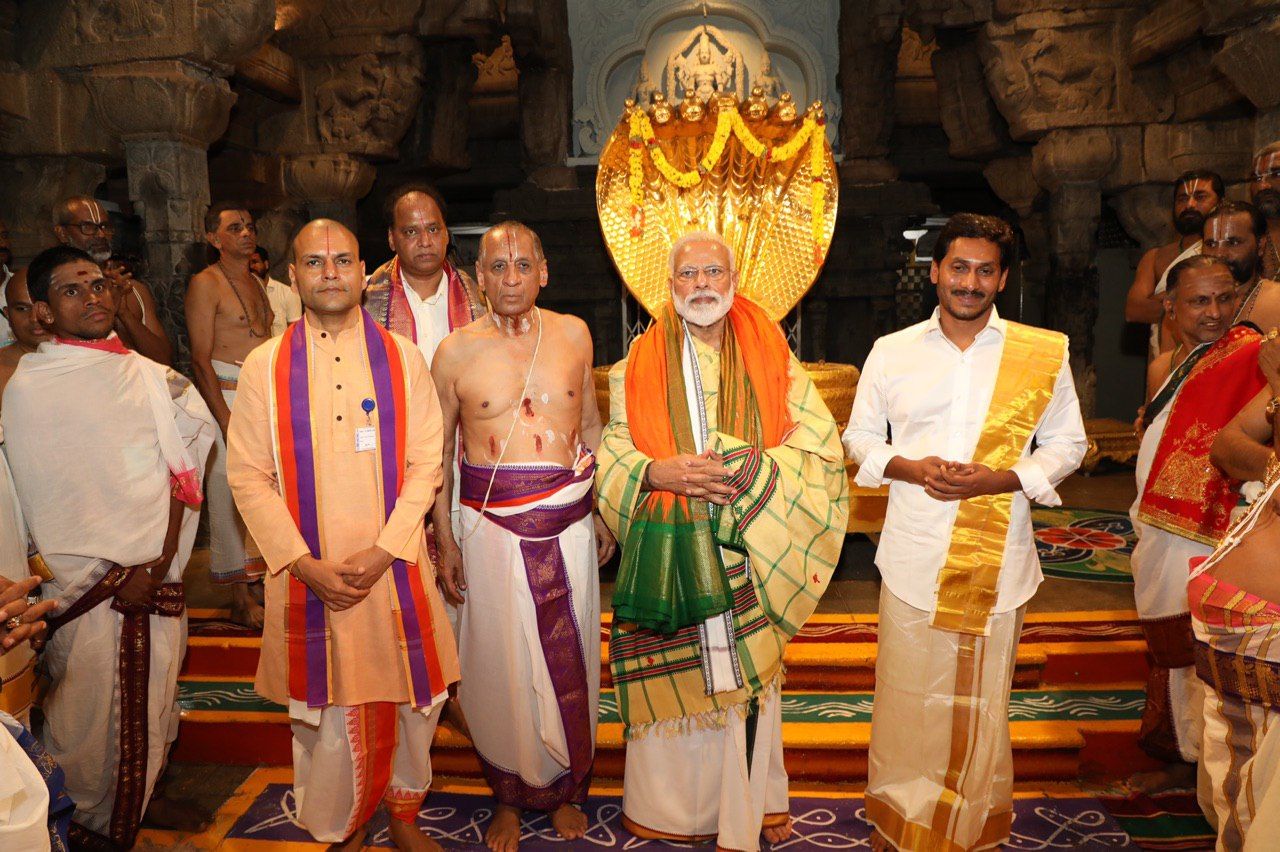 PM Narendramodi And CM Jagan Photos In Tirumala Tirupati