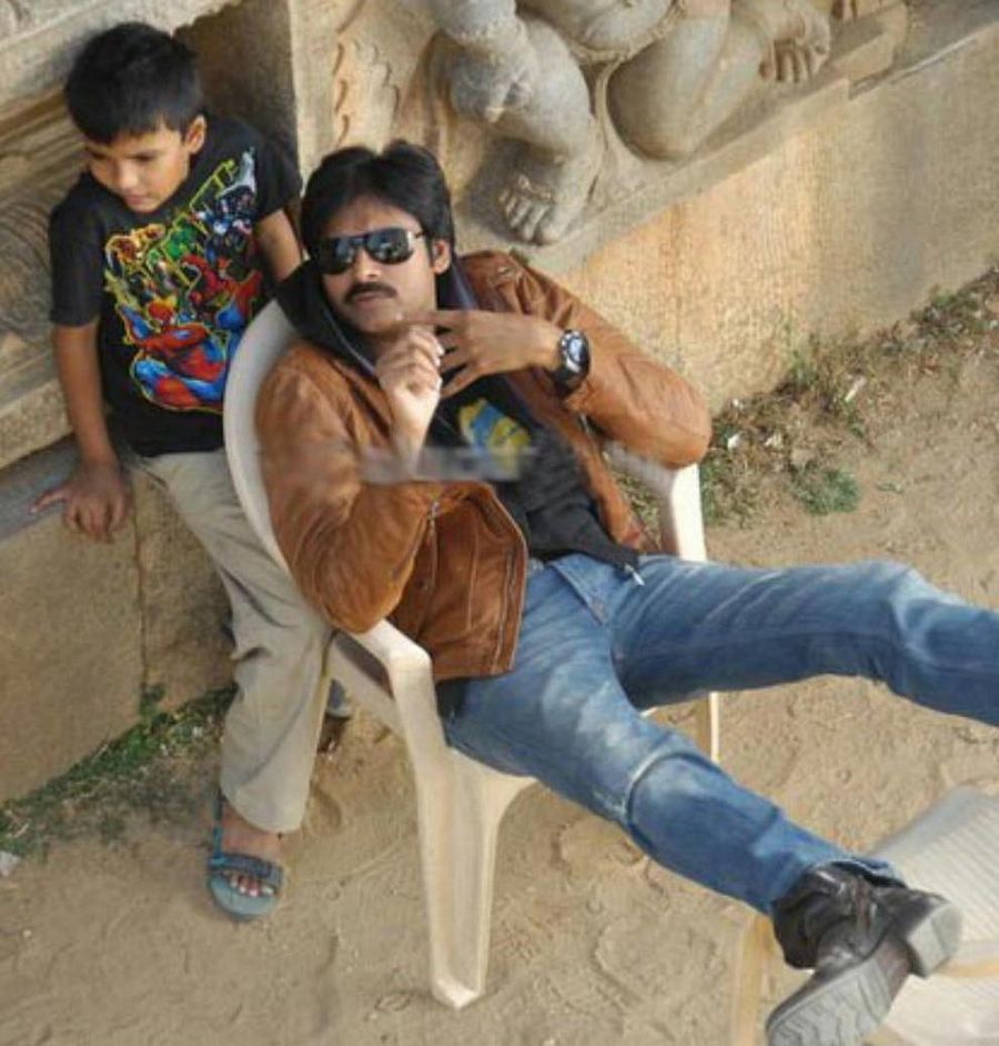 Pawan Kalyan Childerns Unseen & Rare Pics