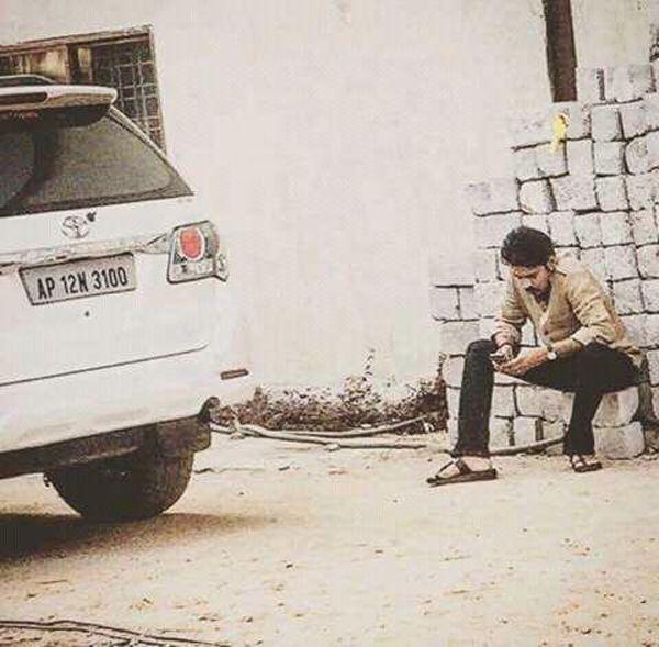 Pawan Kalyan Katamarayudu Shooting Photos