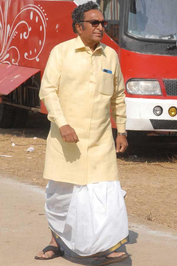Pawan Kalyan Katamarayudu Shooting Photos
