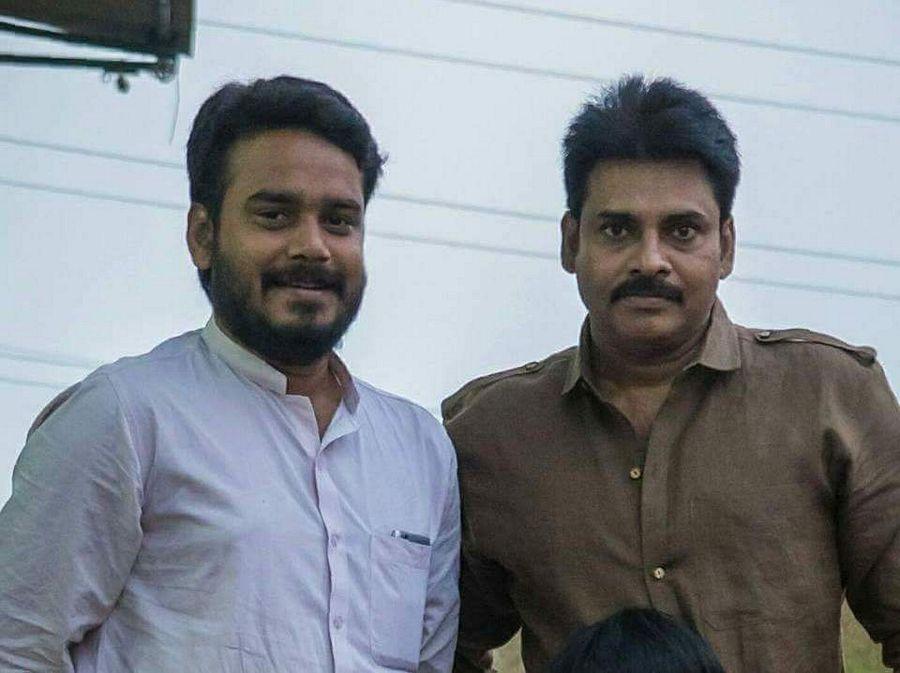 Pawan Kalyan Katamarayudu Shooting Photos