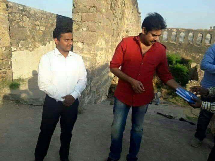 Pawan Kalyan Katamarayudu Shooting Photos