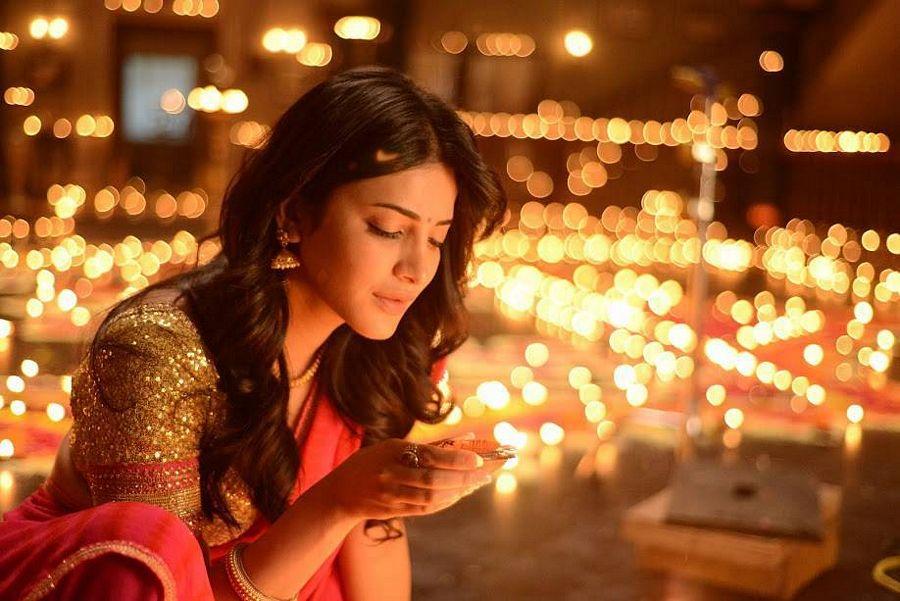 Pawan Kalyan Katamarayudu Telugu Movie Stills