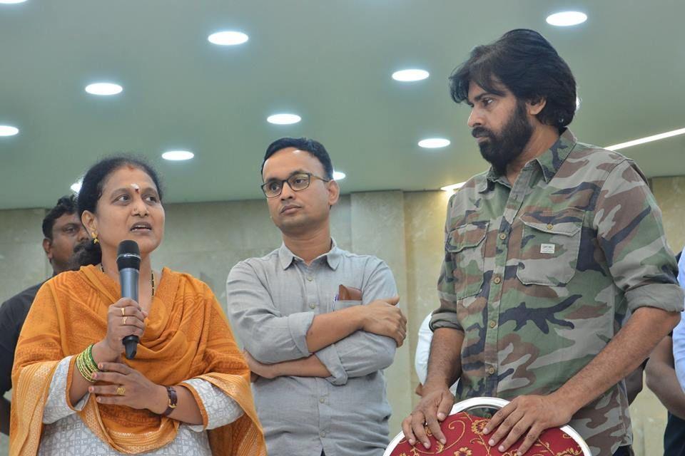 Pawan Kalyan Meeting with Intellectuals & prominent persons from Srikakulam