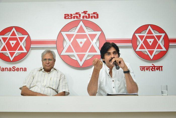 Pawan Kalyan Meets Undavalli Photos