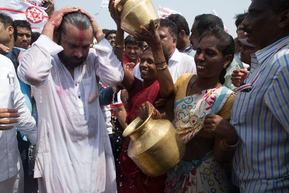 Pawan Kalyan Performing Gangamma Pooja At Kapasa Kurdi Photos