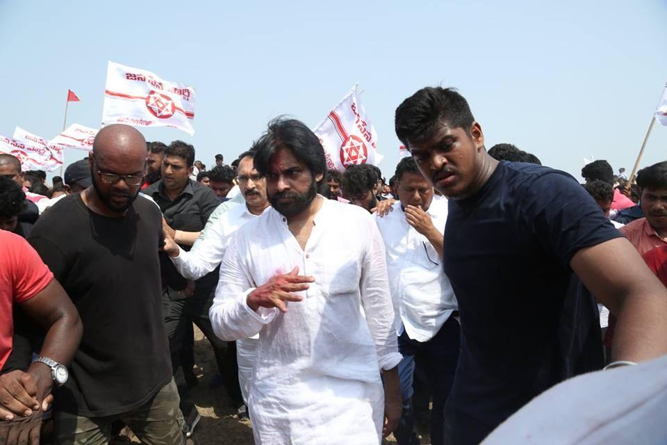 Pawan Kalyan Performing Gangamma Pooja At Kapasa Kurdi Photos