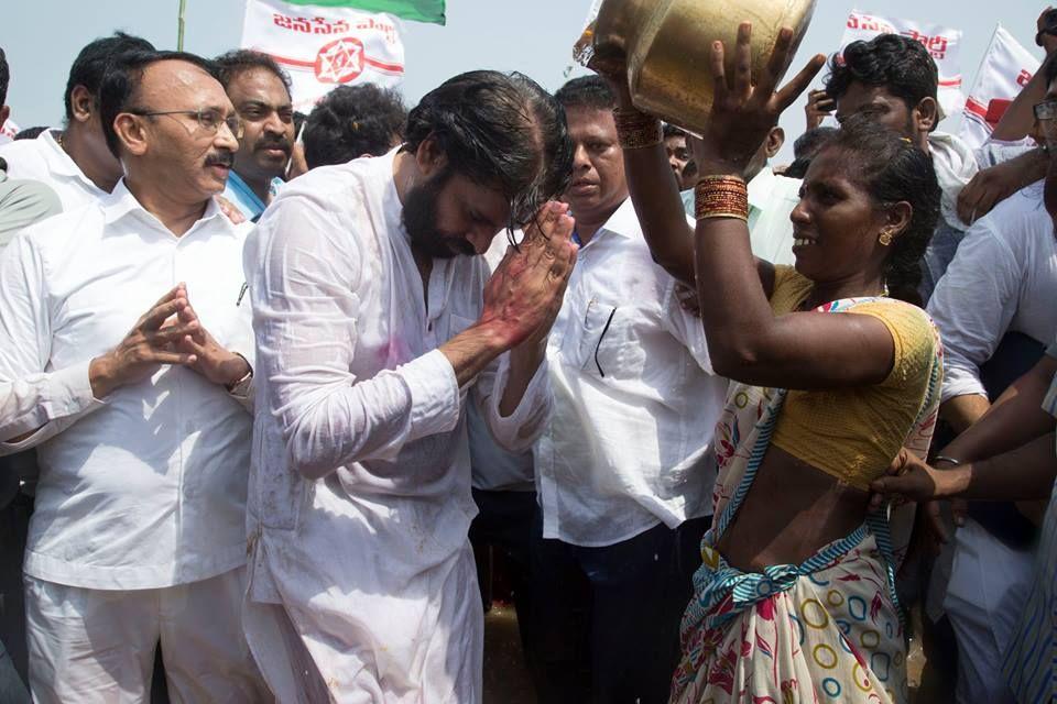 Pawan Kalyan Performing Gangamma Pooja At Kapasa Kurdi Photos