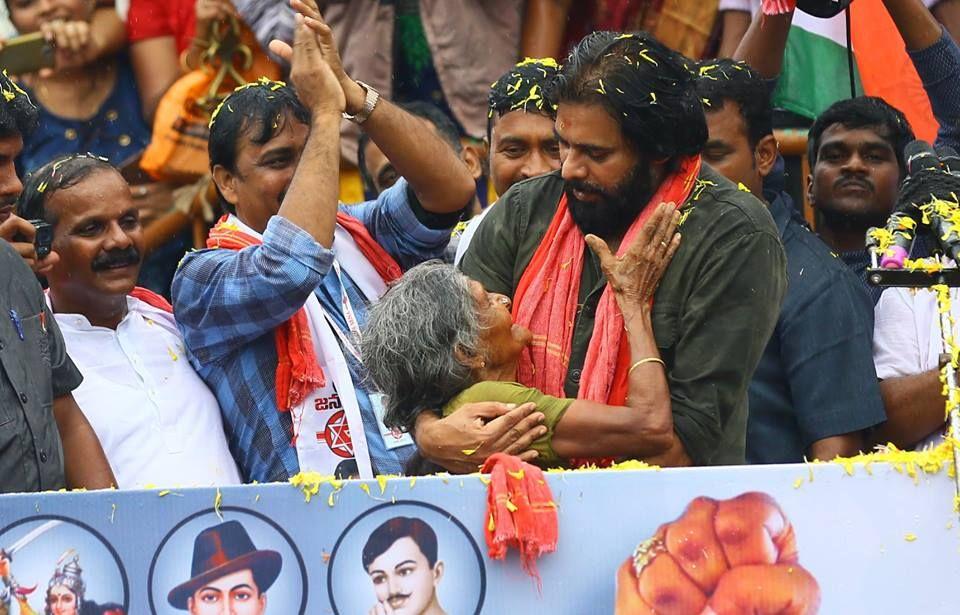 Pawan Kalyan Public Meeting In Nidadavolu Photos