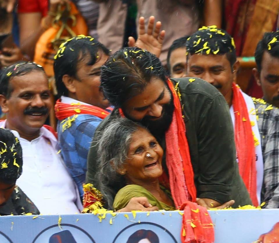 Pawan Kalyan Public Meeting In Nidadavolu Photos