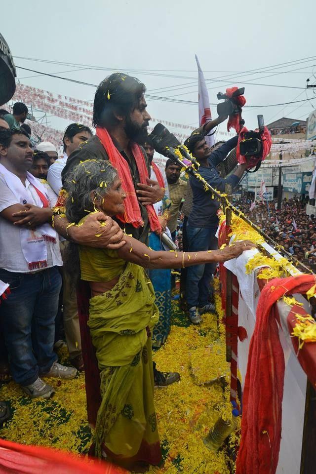 Pawan Kalyan Public Meeting In Nidadavolu Photos