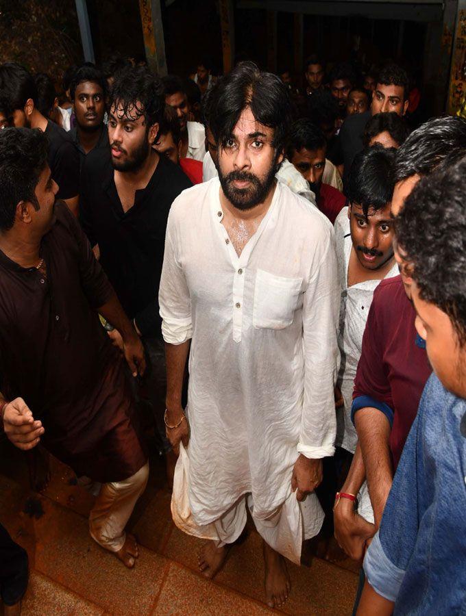 Pawan Kalyan Simplicity in Tirumala Tour Photos