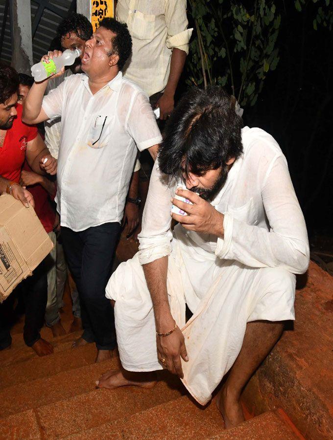 Pawan Kalyan Simplicity in Tirumala Tour Photos