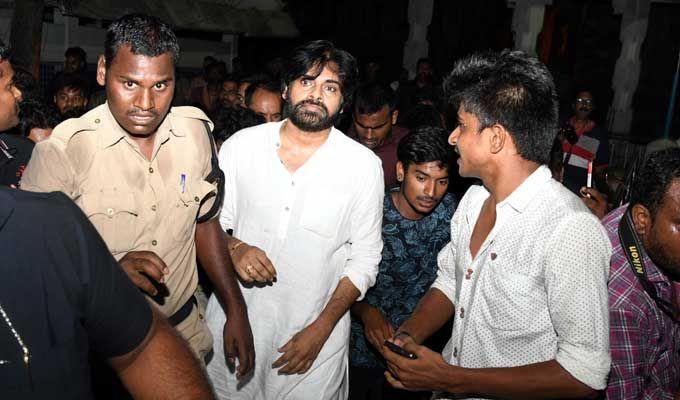 Pawan Kalyan Simplicity in Tirumala Tour Photos