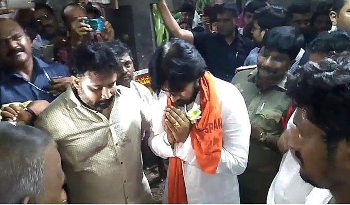 Pawan Kalyan Visits Srikalahasti Temple Exclusive Photos