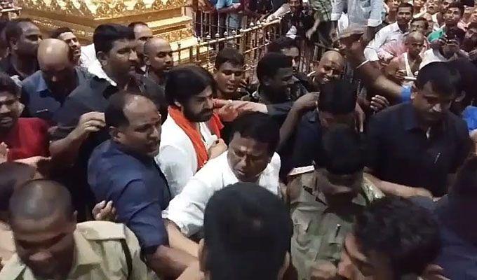 Pawan Kalyan Visits Srikalahasti Temple Exclusive Photos