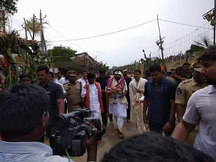 Pawan Kalyan at Dashavatara Venkateswara swamy temple in Guntur