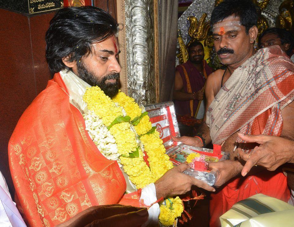 Pawan Kalyan offers prayers at a temple in Godavari region Photos