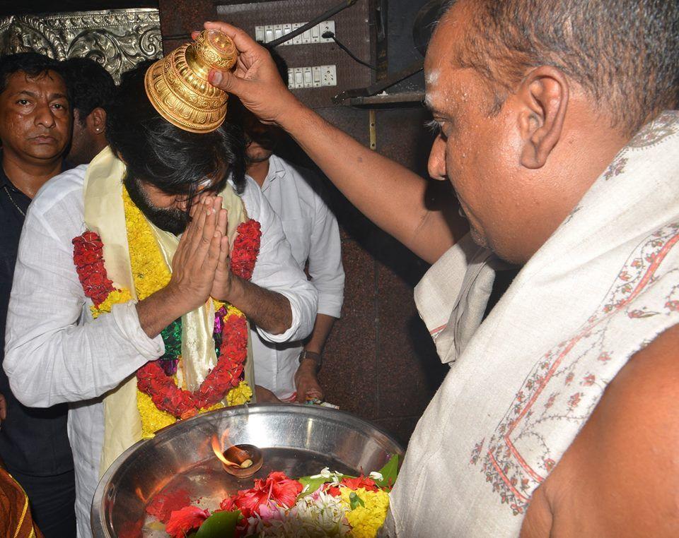 Pawan Kalyan offers prayers at a temple in Godavari region Photos