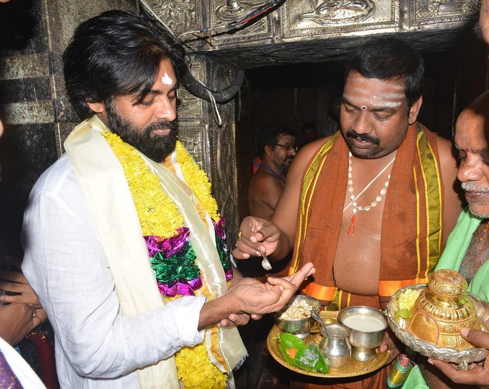 Pawan Kalyan offers prayers at a temple in Godavari region Photos